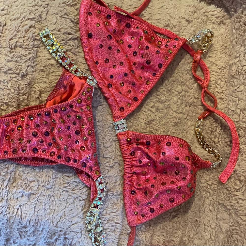 Pink Rhinestone Bikini Set - Brand Unspecified - Picture 2 of 2